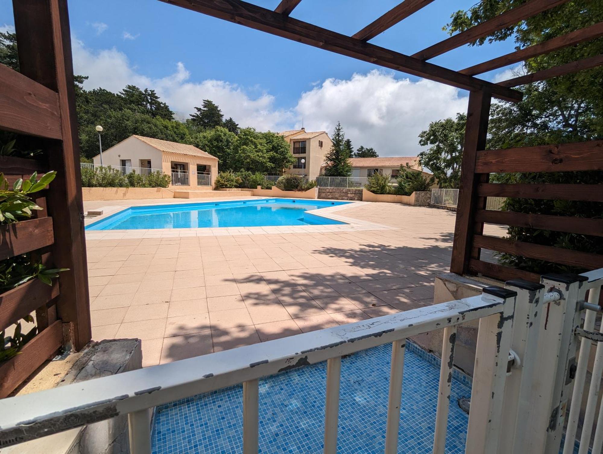 Evasion Au Calme - Maison Cosy Avec Piscine Et Tennis Saint-Vallier-de-Thiey Ngoại thất bức ảnh